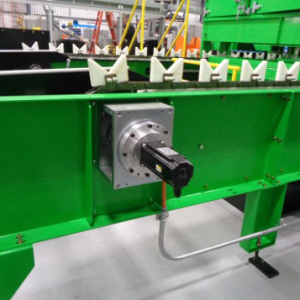 AR200C on Drag Chain Conveyor